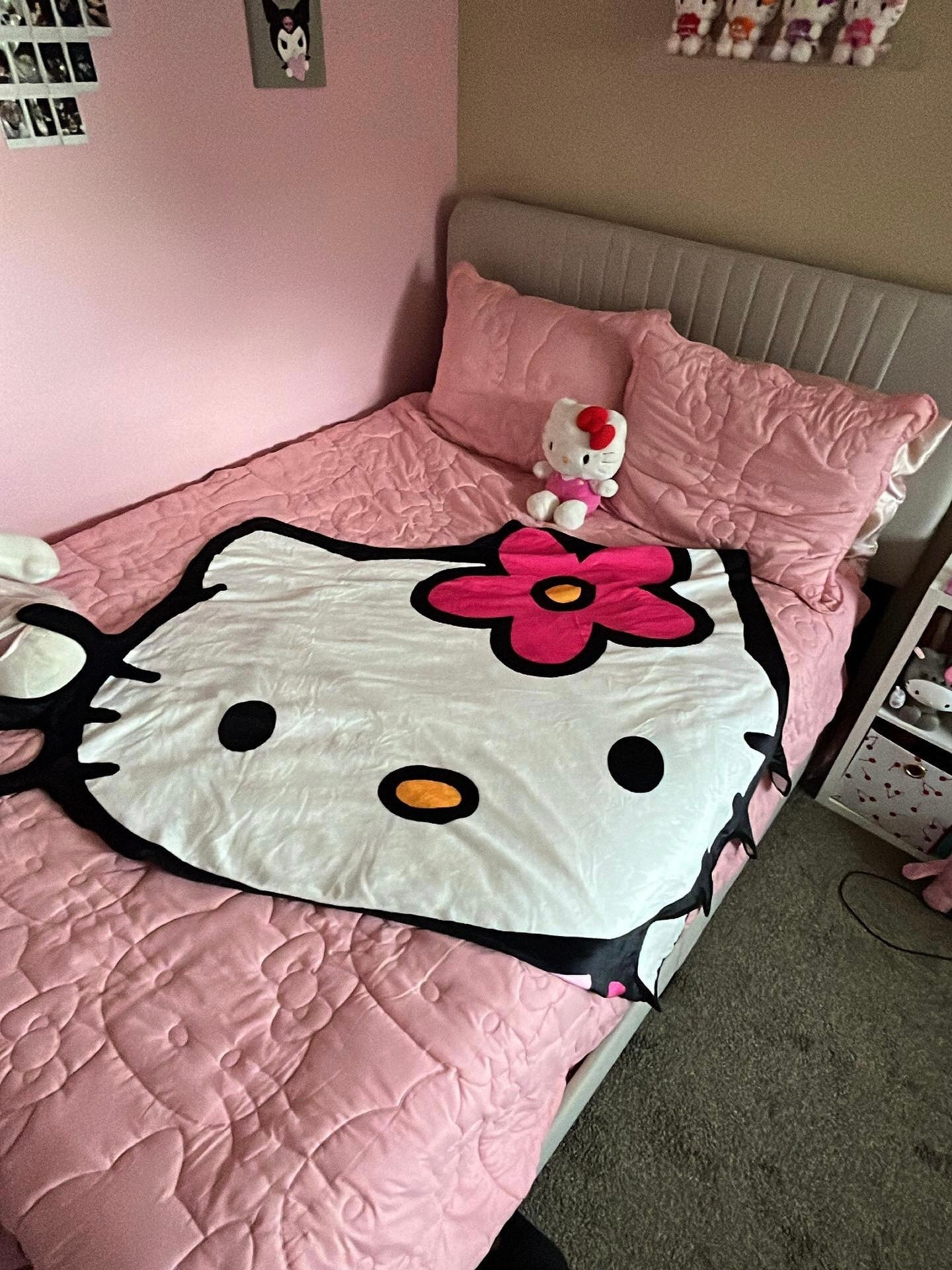 Sanrio Large Blanket